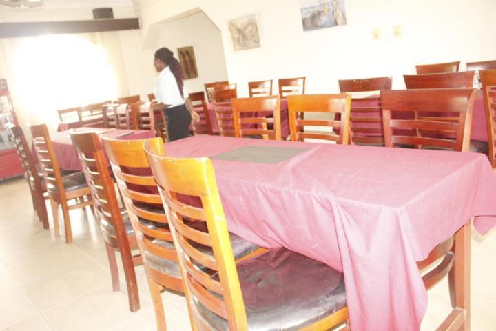 Rwizi View Hotel Mbarara Exteriér fotografie